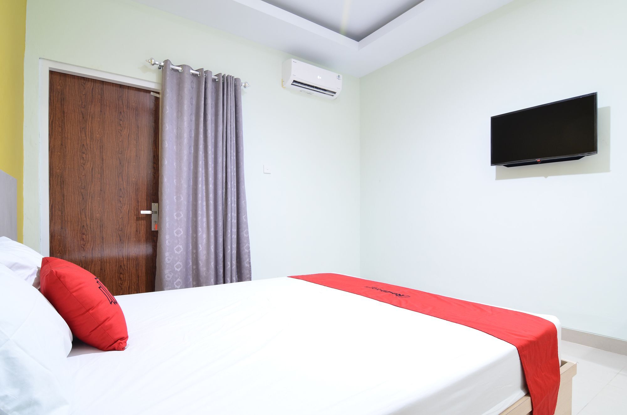 Reddoorz Near Museum Keraton Surakarta Ξενοδοχείο Solo Εξωτερικό φωτογραφία